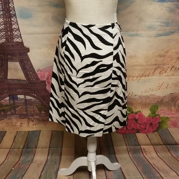 Sunny leigh petite animal print skirt - Picture 5 of 7